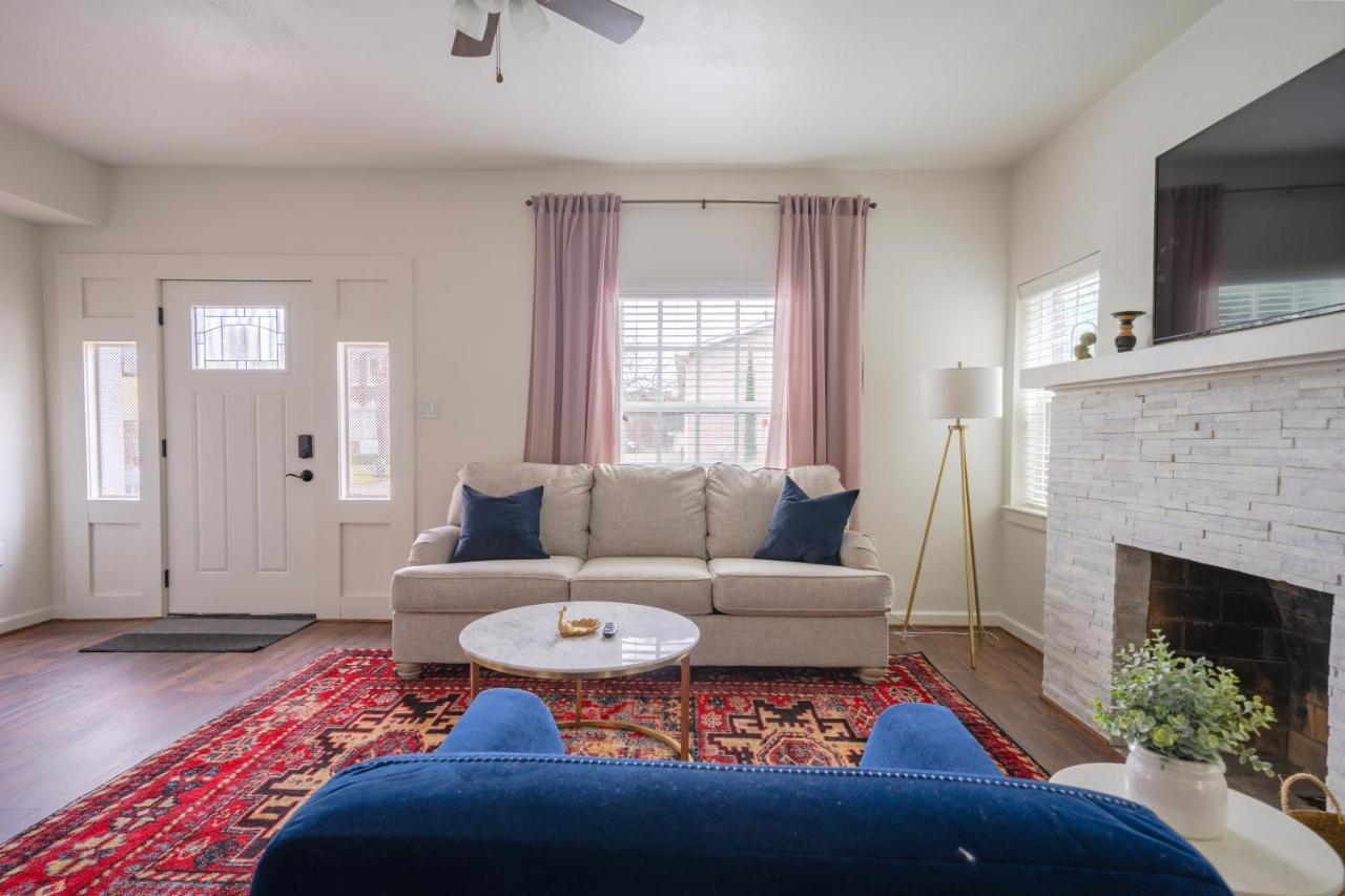 Unit 1 - Spacious & Renovated Apt Home In The City'S Action Houston Exterior foto